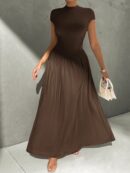 Vestido Midi Asimétrico A-Line Elegante y Simple con Cuello Alto