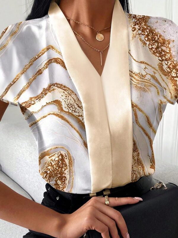 Blusa de Verano con Estampado Geométrico y Manga Murciélago - Image 33