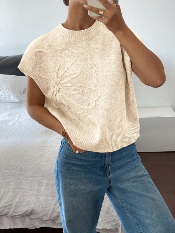 Sweater Casual Tricotado en Color Sólido con Detalles Florales - Image 16