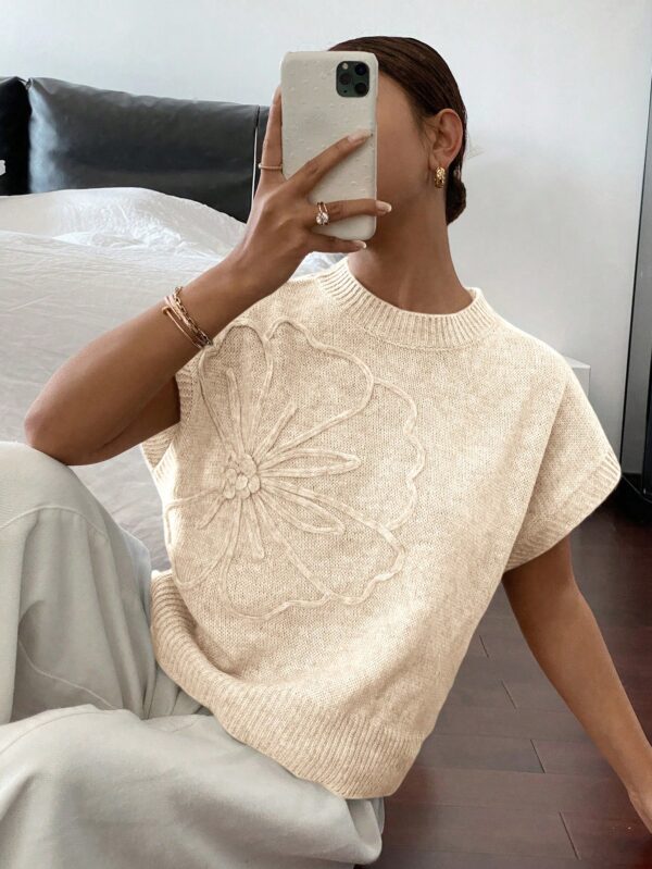 Sweater Casual Tricotado en Color Sólido con Detalles Florales - Image 18
