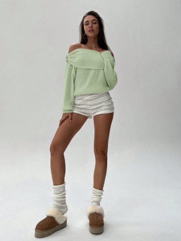 Sweater Elegante de Hombros Descubiertos con Detalle de Anillo - Image 51