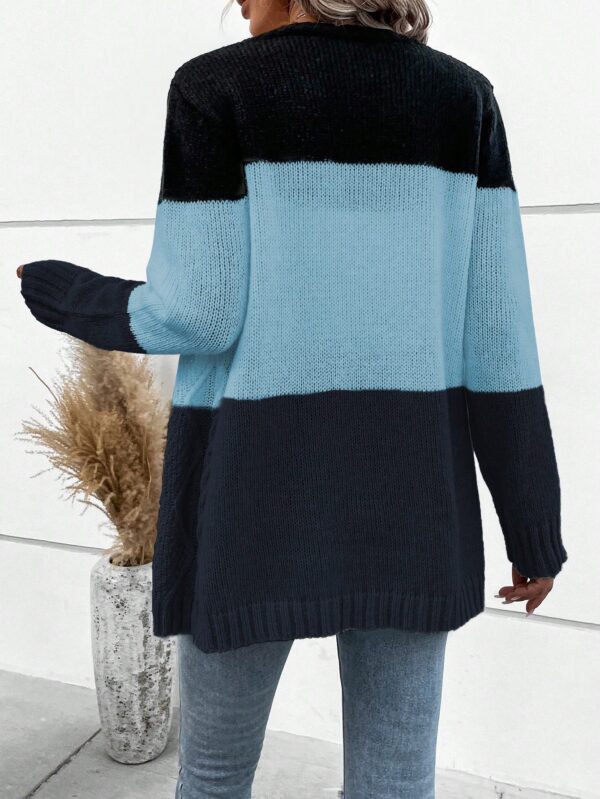 Cardigan Tejido Tricolor con Botones y Cuello en V - Image 97