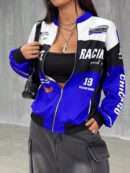 Campera Bomber Letras Contraste con Hombros Caídos