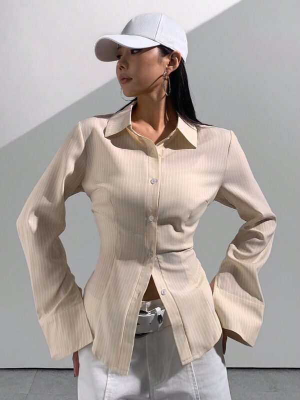 Blusa de Negocios Casual a Rayas con Botones y Manga Larga - Image 36