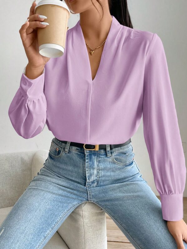 Blusa de Oficina Elegante de Manga Larga con Cuello en V - Image 13