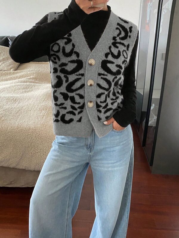 Chaleco de Punto con Estampado de Leopardo y Botones - Image 66