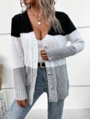 Cardigan Tejido Tricolor con Botones y Cuello en V