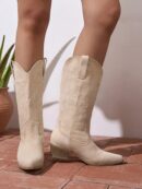 Botas de Tacón Medio con Bordados Estilo Western y Acabado Brillante