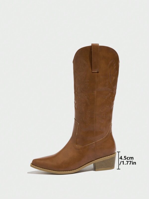 Botas de Tacón Medio con Bordados Estilo Western y Acabado Brillante - Image 28