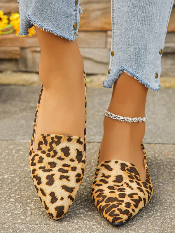 Zapatos Planos Estampados con Punta Afilada y Diseño Deslizable - Image 48