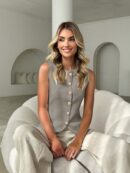 Chaleco Elegante de Botones Metálicos con Cuello Redondo