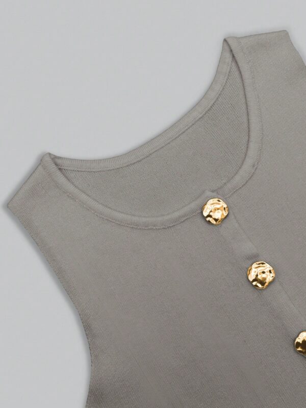Chaleco Elegante de Botones Metálicos con Cuello Redondo - Image 54