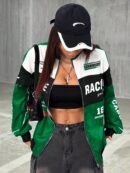 Campera Bomber Letras Contraste con Hombros Caídos