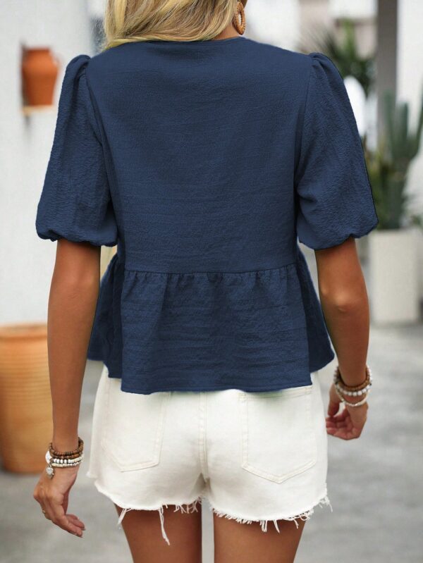 Blusa Casual de Cuello Redondo con Volantes y Manga Corta - Image 44