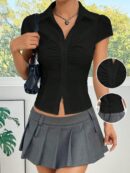 Blusa Blanca con Lazada Frontal y Mangas Cortas