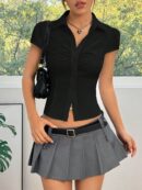 Blusa Blanca con Lazada Frontal y Mangas Cortas