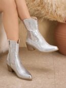Botas Cortas Bordadas de Estilo Western con Punta Afilada