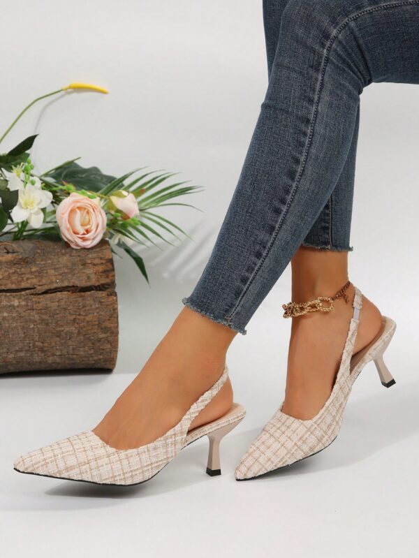 Zapatos de Tacón Elegantes con Correa Trasera y Tacón Piramidal - Image 24