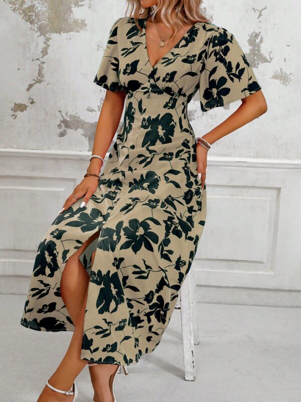 Vestido Largo Elegante de Estampado Tropical con Escote en V y Volantes - Image 36
