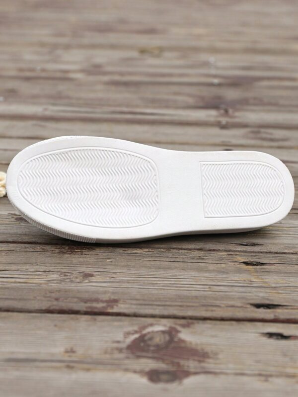 Zapatillas Casual de Lona con Punta Redonda y Detalles de Peluche - Image 35