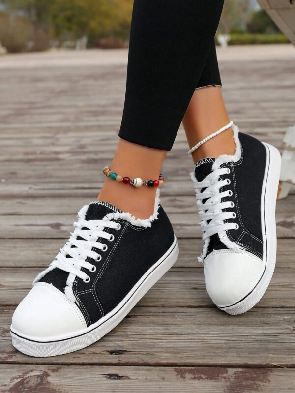 Zapatillas Casual de Lona con Punta Redonda y Detalles de Peluche - Image 30