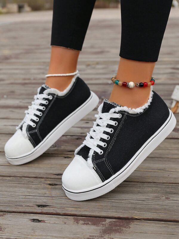 Zapatillas Casual de Lona con Punta Redonda y Detalles de Peluche - Image 29