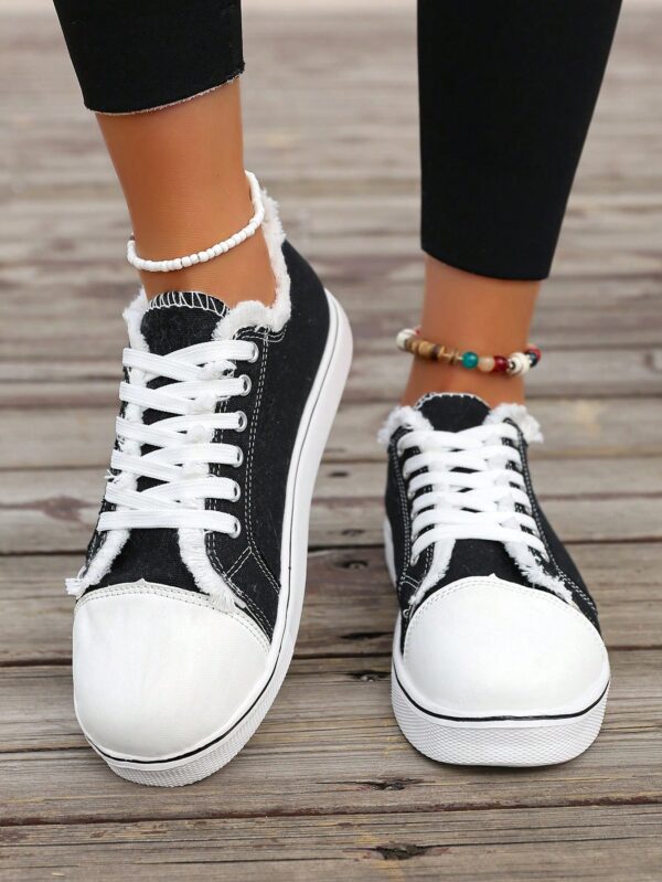 Zapatillas Casual de Lona con Punta Redonda y Detalles de Peluche - Image 31