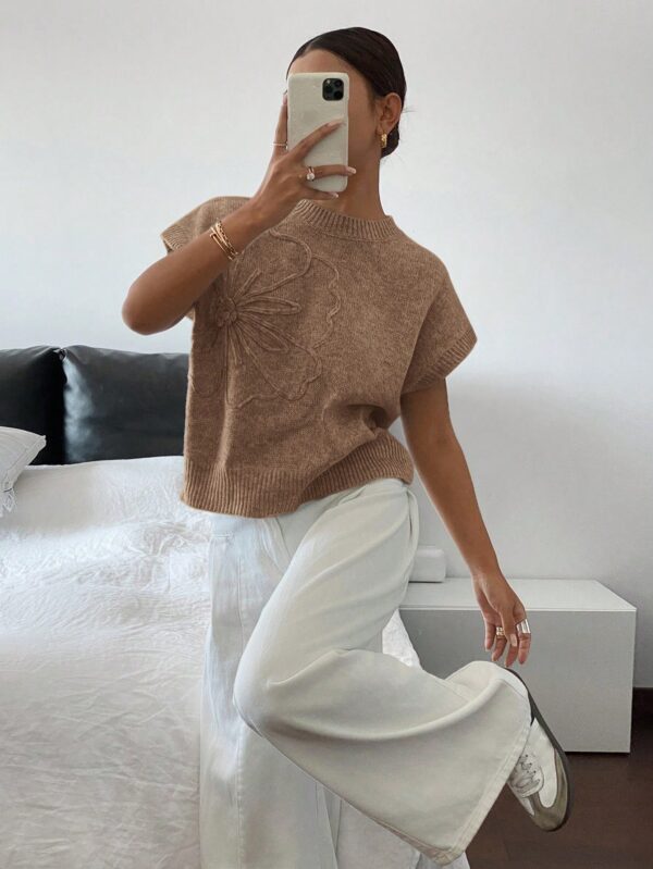 Sweater Casual Tricotado en Color Sólido con Detalles Florales - Image 51