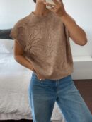 Sweater Casual Tricotado en Color Sólido con Detalles Florales