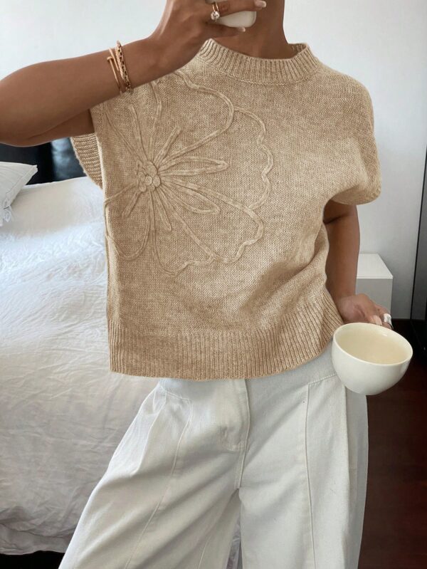 Sweater Casual Tricotado en Color Sólido con Detalles Florales - Image 19