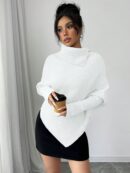 Sweater Asimétrico de Cuello Alto con Manga Murciélago