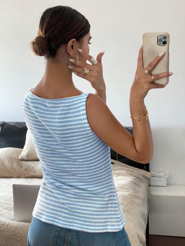 Blusa Elegante de Rayas con Botones y Abertura Frontal - Image 44