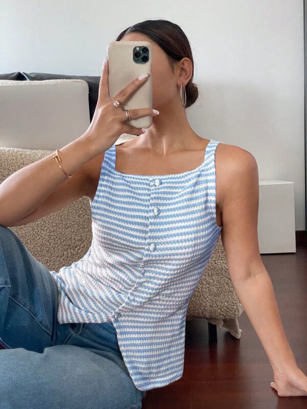 Blusa Elegante de Rayas con Botones y Abertura Frontal - Image 46