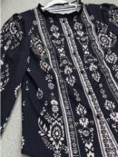 Camisa Elegante Floral Vintage, Manga Puff Extra Larga y Botones