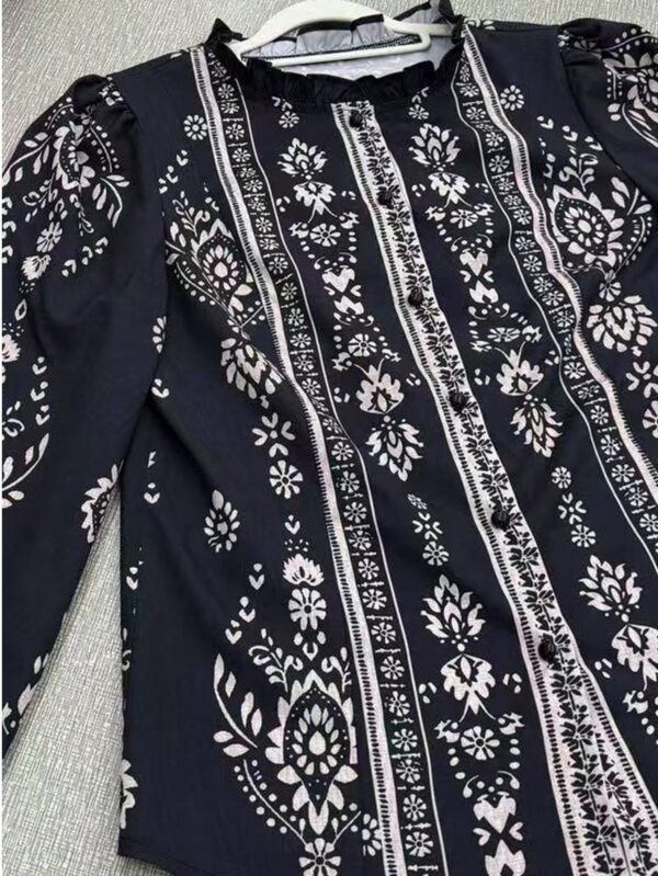 Camisa Elegante Floral Vintage, Manga Puff Extra Larga y Botones - Image 17
