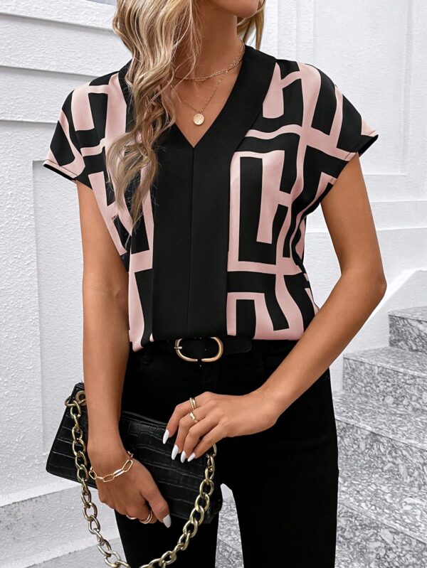 Blusa de Verano con Estampado Geométrico y Manga Murciélago - Image 64