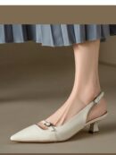 Zapatos de Tacón Gatito en Charol con Punta Afilada y Espalda Abierta