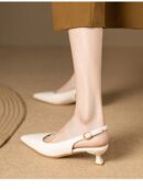 Zapatos de Tacón Gatito en Charol con Punta Afilada y Espalda Abierta