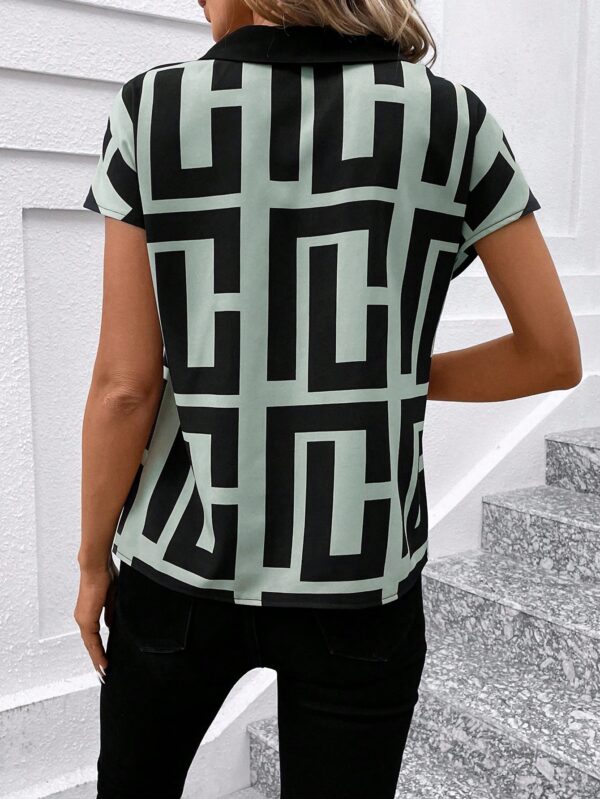 Blusa de Verano con Estampado Geométrico y Manga Murciélago - Image 60