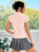 Blusa Blanca con Lazada Frontal y Mangas Cortas