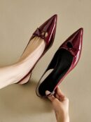 Zapatos de Tacón Gatito en Charol con Punta Afilada y Espalda Abierta