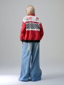 Campera Bomber Letras Contraste con Hombros Caídos