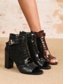 Sandalias de Tacón Alto y Grueso con Detalles Calados