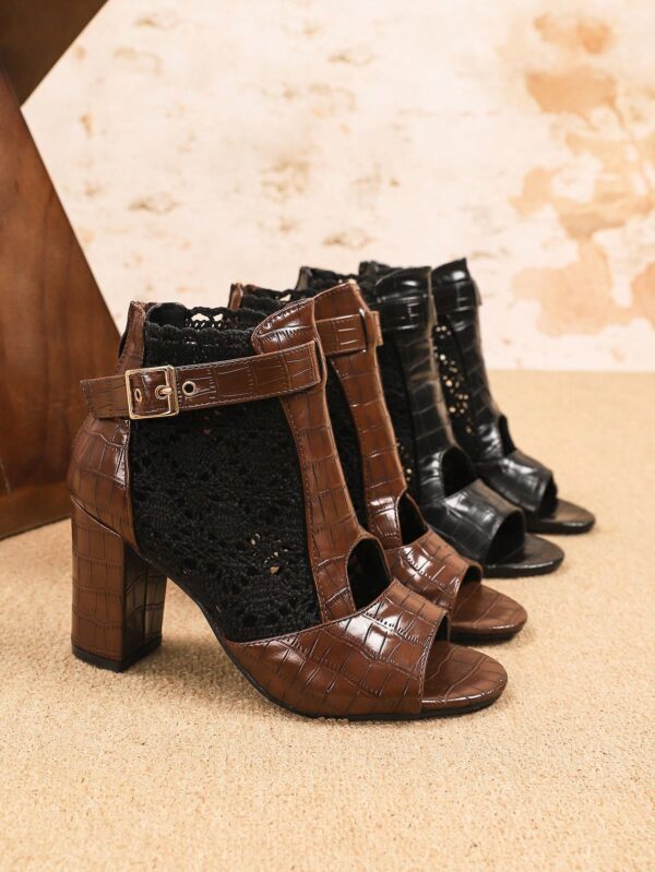 Sandalias de Tacón Alto y Grueso con Detalles Calados - Image 20
