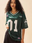 Camiseta Deportiva de Malla con Estampado de Números y Letras