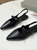 Sandalias Negras Estilo Coreano Punta Fina y Correa Única