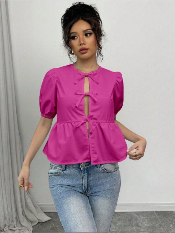 Blusa Mujer con Mangas Puff, Lazo y Peplum - Image 17