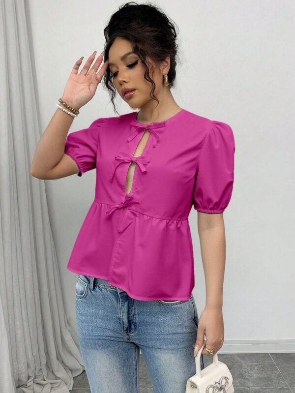 Blusa Mujer con Mangas Puff, Lazo y Peplum - Image 19