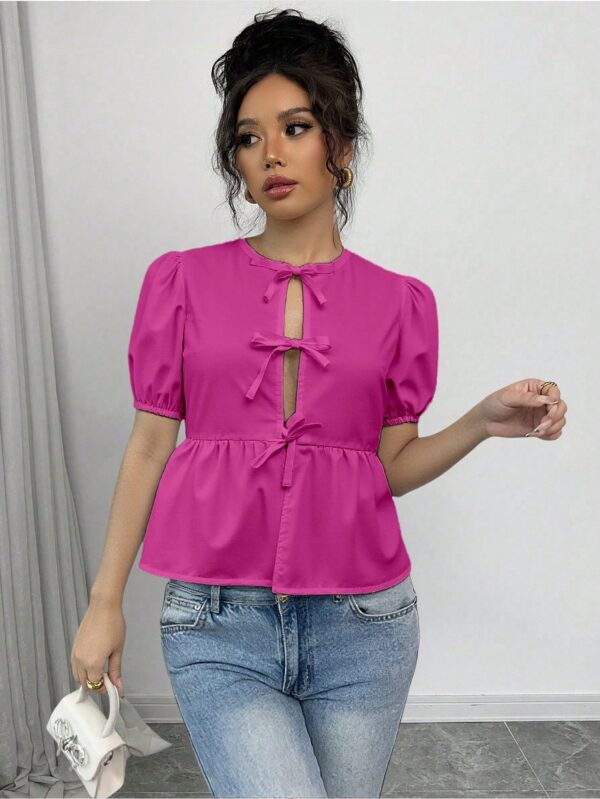 Blusa Mujer con Mangas Puff, Lazo y Peplum - Image 20