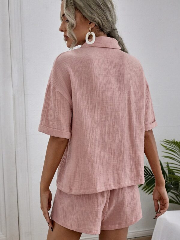 Conjunto Casual de Camisa y Shorts con Bolsillos - Image 22